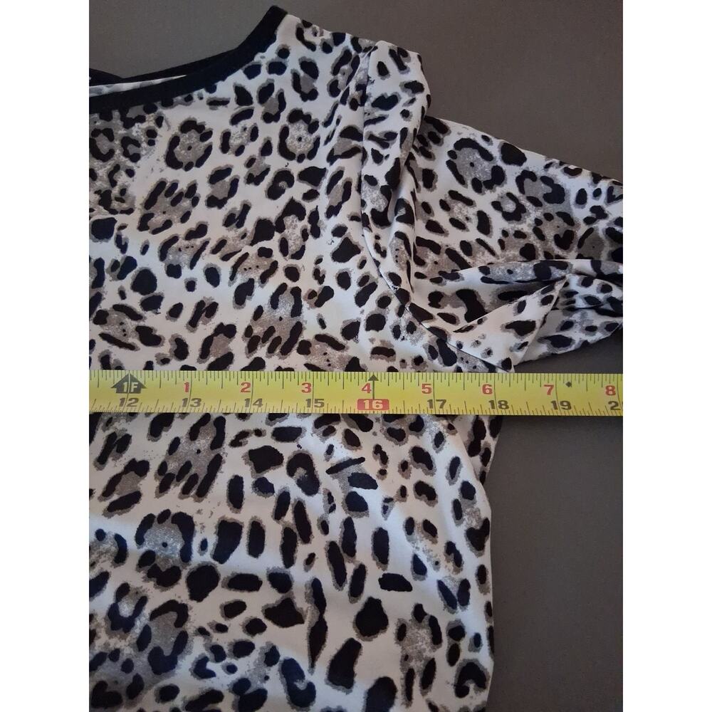 Annalee + Hope 3/4 Sleeve Shift Dress - SNOW LEOPARD - Medium Made In The 🇺🇸 - Picture 5 of 6